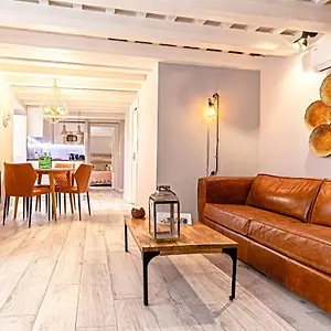  Apartment Genteel Plaza De Espana