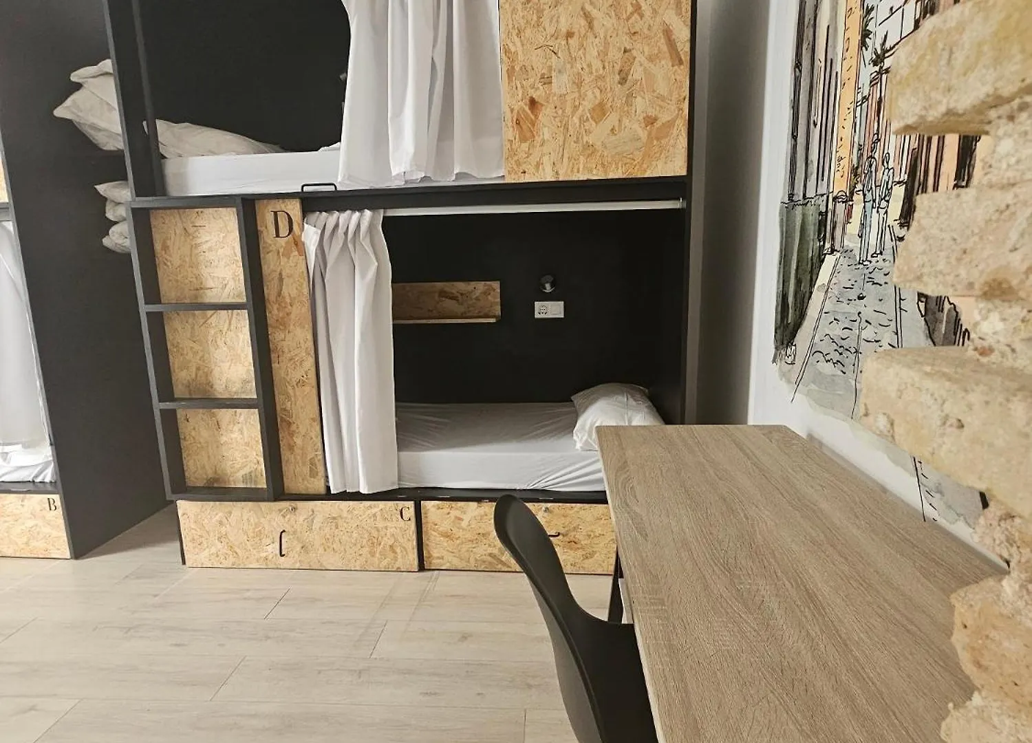 Planeta Cadiz Hostel ספרד
